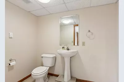 W203N16184  Pin Oak Cir, Jackson, WI 53037 - Photo 33