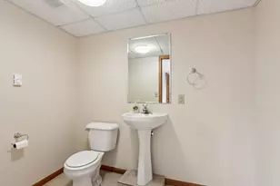 W203N16184 Pin Oak Cir, Jackson, WI 53037 - Photo 33