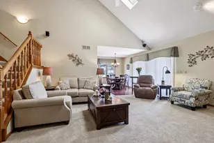 W203N16184 Pin Oak Cir, Jackson, WI 53037 - Photo 7