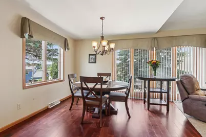 W203N16184  Pin Oak Cir, Jackson, WI 53037 - Photo 9