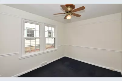 7200 W Locust St, Milwaukee, WI 53210 - Photo 15