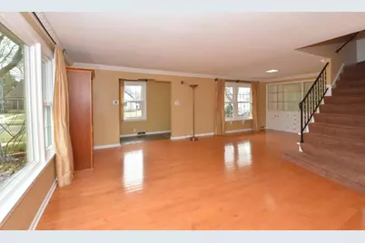 7200 W Locust St, Milwaukee, WI 53210 - Photo 3