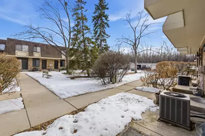 6113 W Calumet Rd, Milwaukee, WI 53223 - Photo 29