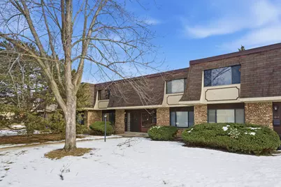 6113 W Calumet Rd, Milwaukee, WI 53223 - Photo 25