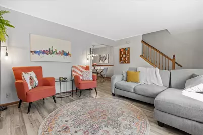 4958 W Colonial Ct, Greenfield, WI 53220 - Photo 11