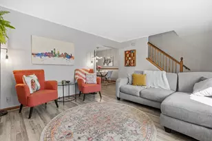 4958 W Colonial Ct, Greenfield, WI 53220 - Photo 11