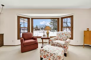 7953 Chapel Hill Ct, Franklin, WI 53132 - Photo 7