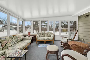 7953 Chapel Hill Ct, Franklin, WI 53132 - Photo 23