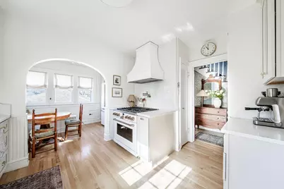 2867 N 72nd St, Milwaukee, WI 53210 - Photo 9