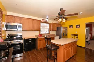 4040 N 11th St, Milwaukee, WI 53209 - Photo 9