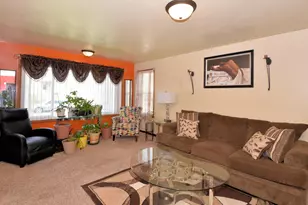 4040 N 11th St, Milwaukee, WI 53209 - Photo 7