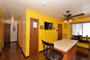 4040 N 11th St, Milwaukee, WI 53209 - Photo 11