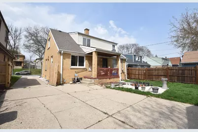 4040 N 11th St, Milwaukee, WI 53209 - Photo 3