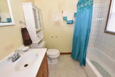4040 N 11th St, Milwaukee, WI 53209 - Photo 25