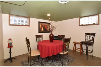 4040 N 11th St, Milwaukee, WI 53209 - Photo 29