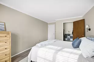 12980 W Bluemound Rd, Elm Grove, WI 53122 - Photo 25