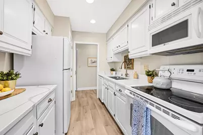 12980 W Bluemound Rd #108, Elm Grove, WI 53122 - Photo 15