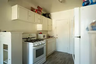 920 N 37th St, Milwaukee, WI 53208 - Photo 5