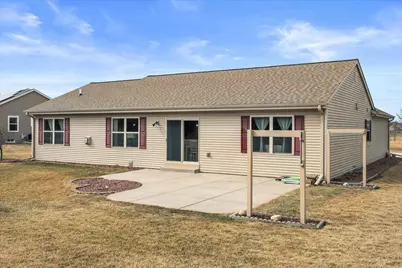 3228  Sherman Parc Cir, Jackson, WI 53037 - Photo 11