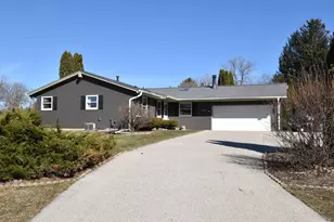 2940 Woodland Ct, Richfield, WI 53017 - Photo 39