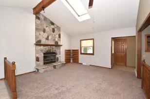 2940 Woodland Ct, Richfield, WI 53017 - Photo 5