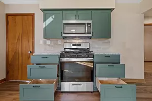 3251 N 94th St, Milwaukee, WI 53222 - Photo 7