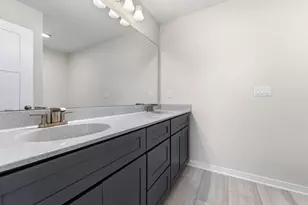 431 Nottingham Dr, Racine, WI 53182 - Photo 13