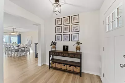 431  Nottingham Dr, Racine, WI 53182 - Photo 3