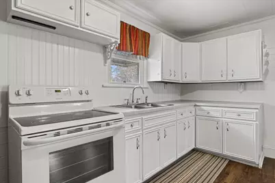 3928 E Birchwood Ave, Cudahy, WI 53110 - Photo 11