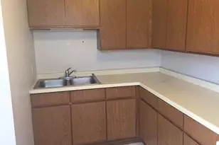 340 E Archer Ave, Milwaukee, WI 53207 - Photo 19