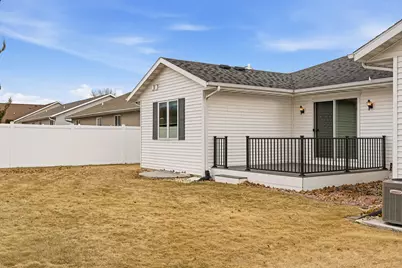 1392  Rosewood Trl, Onalaska, WI 54650 - Photo 23