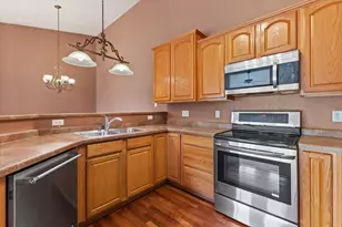 6922 53rd St, Kenosha, WI 53144 - Photo 5