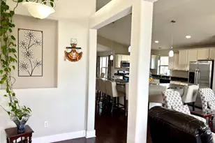 6183 S 40th St, Greenfield, WI 53221 - Photo 3