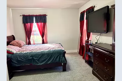 6183 S 40th St, Greenfield, WI 53221 - Photo 29