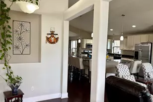 6183 S 40th St, Greenfield, WI 53221 - Photo 3