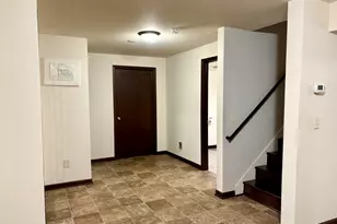 6183 S 40th St, Greenfield, WI 53221 - Photo 37