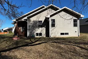 6183 S 40th St, Greenfield, WI 53221 - Photo 55