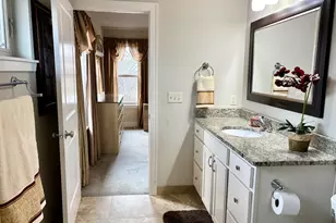 6183 S 40th St, Greenfield, WI 53221 - Photo 29