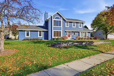 858  Laureate Dr, Pewaukee, WI 53072 - Photo 1