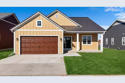 112  Luxembourg Brotherhood Blvd, Belgium, WI 53004 - Photo 1