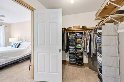 2418  Fox River Pkwy #I, Waukesha, WI 53189 - Photo 17