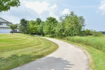 2418  Fox River Pkwy #I, Waukesha, WI 53189 - Photo 27