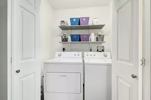 2418 Fox River Pkwy, Waukesha, WI 53189 - Photo 21