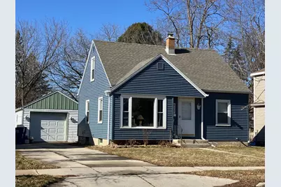 425 N Webster St, Port Washington, WI 53074 - Photo 1