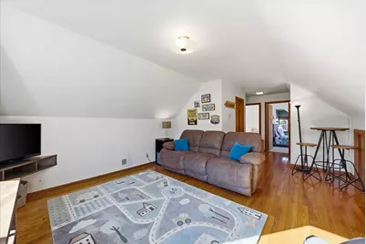 8223  Portland Ave, Wauwatosa, WI 53213 - Photo 17