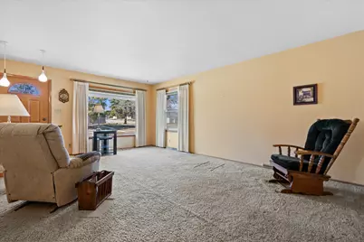 6116 S Robert Ave, Cudahy, WI 53110 - Photo 9