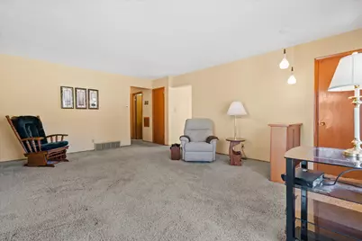 6116 S Robert Ave, Cudahy, WI 53110 - Photo 7