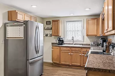 222  Lincoln Ave, West Salem, WI 54669 - Photo 9