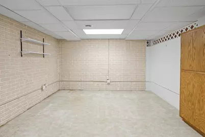 W173N8035  Shady Ln, Menomonee Falls, WI 53051 - Photo 17