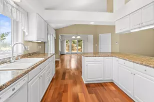 W173N8035 Shady Ln, Menomonee Falls, WI 53051 - Photo 23